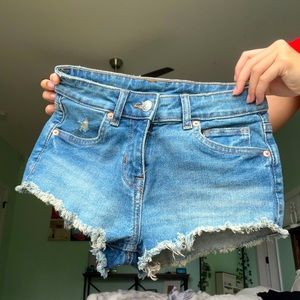 H&M distressed shorts